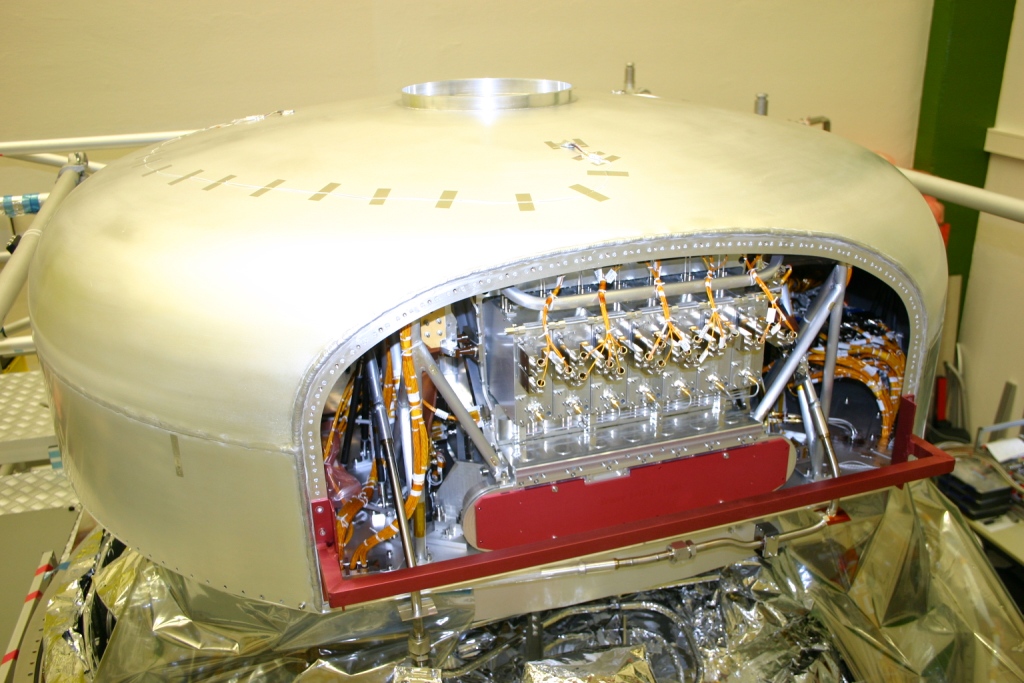 HIFI under the instrument shield HIFI under the instrument shield