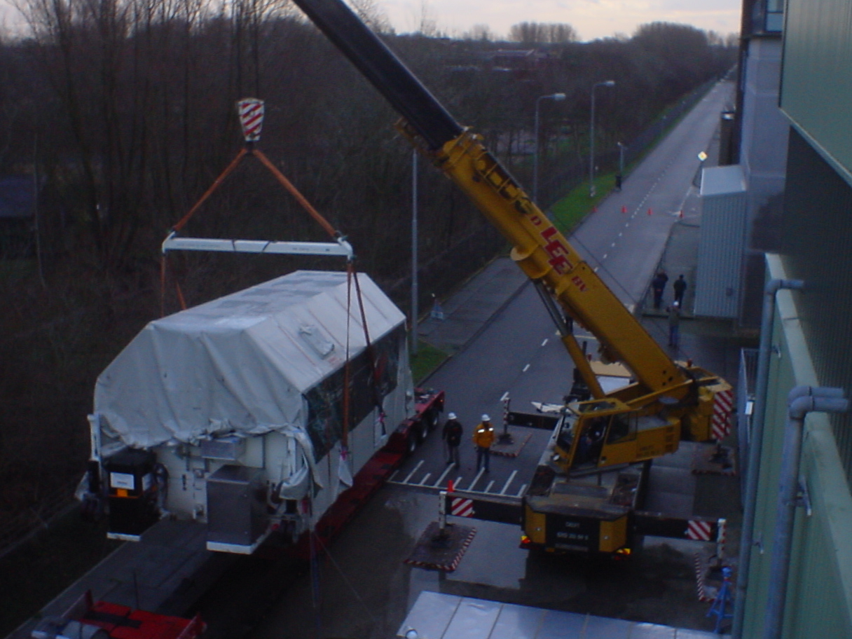 Herschel arriving at ESTEC. Lifting of Herschel transport container from truck