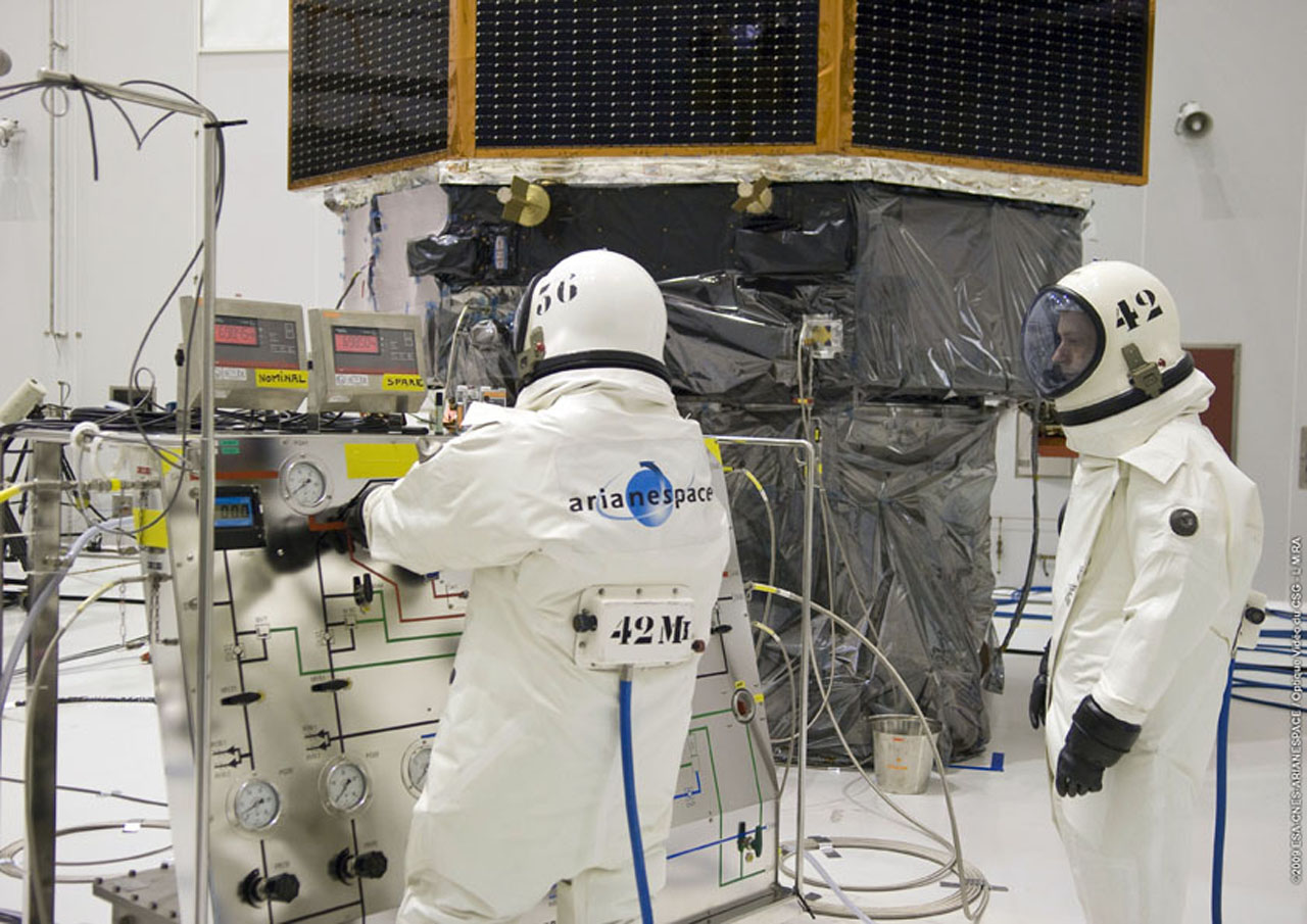 Herschel hydrazine filling in S5B Herschel hydrazine filling in S5B