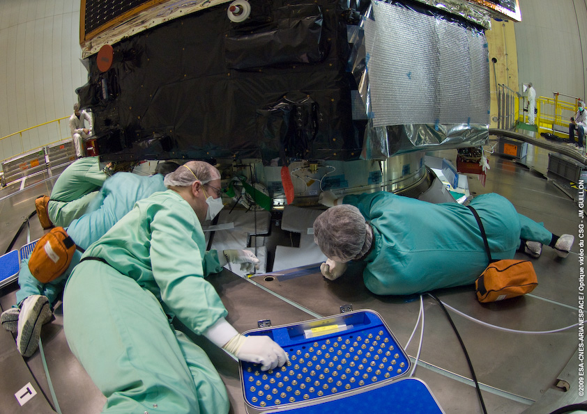 Herschel spacecraft integrated onto the Ariane 5 ECA launcher Herschel spacecraft integrated onto the Ariane 5 ECA launcher