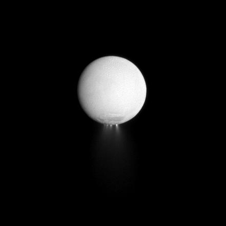 Water plumes emanating from Saturn's moon Enceladus as observed by Cassini. Credit: NASA/JPL/Space Science Institute Water plumes emanating from Saturn's moon Enceladus as observed by Cassini. Credit: NASA/JPL/Space Science Institute