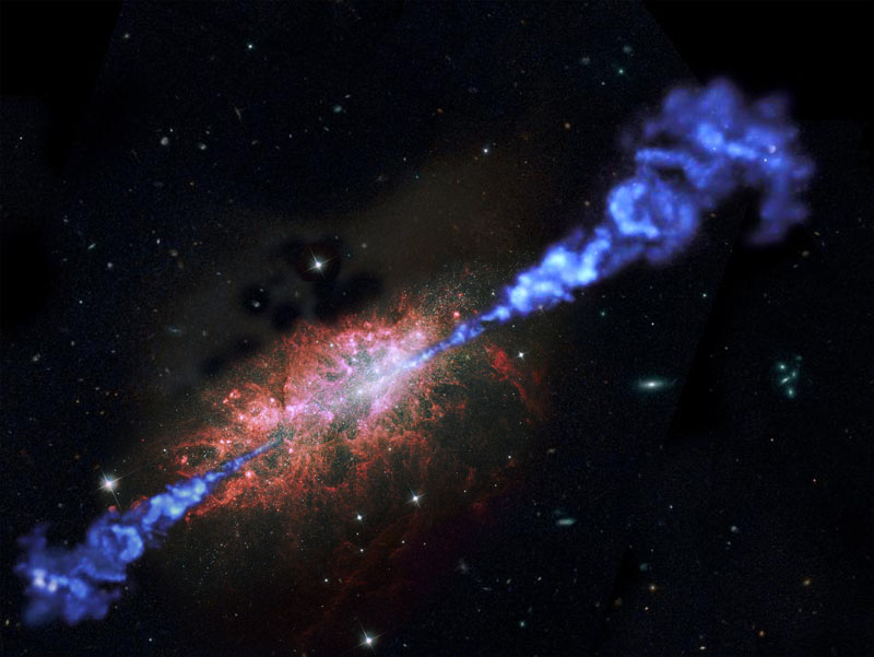 Artist's impression of a radio galaxy (Credit: ESA/NASA/RUG/MarcelZinger) Artist's impression of a radio galaxy (Credit: ESA/NASA/RUG/MarcelZinger)